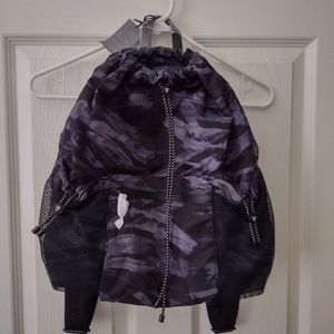 NWT Victoria’s Secret The Live On Point Cinch-Top Backpack Zebra Print